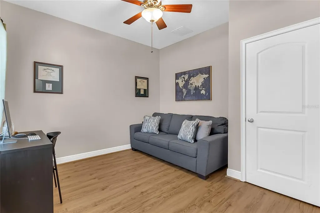 28 W Esther Street Orlando FL 32806