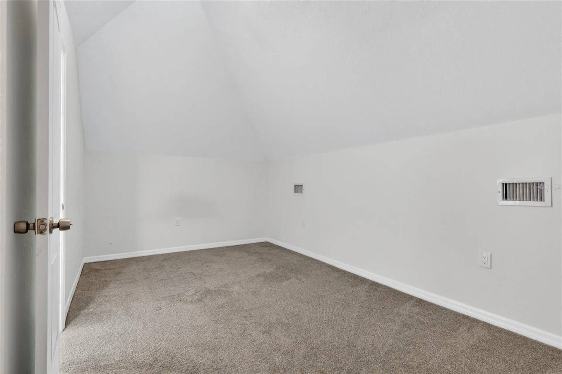 105 W Columbus Drive Tampa FL 33602