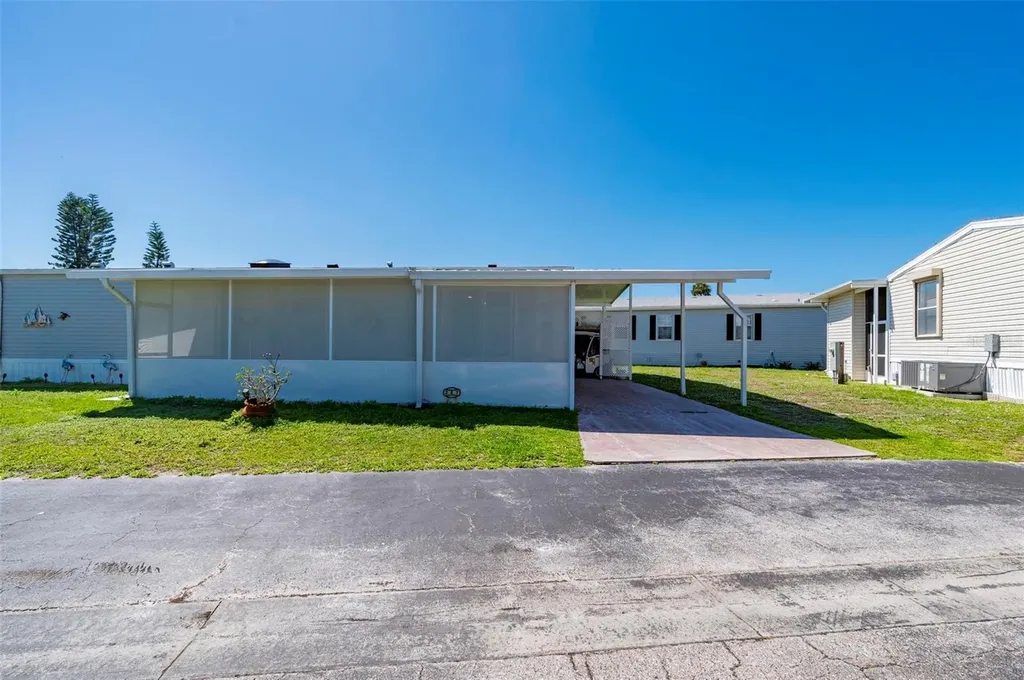 1000 Kings Highway Port Charlotte FL 33980