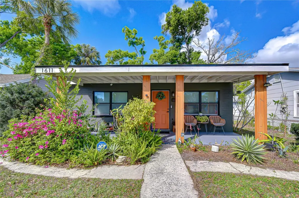 1611 28th Street S St Petersburg FL 33712