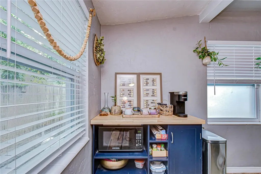 1611 28th Street S St Petersburg FL 33712