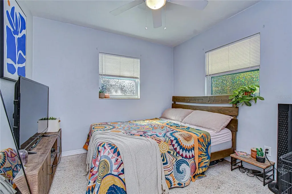 1611 28th Street S St Petersburg FL 33712