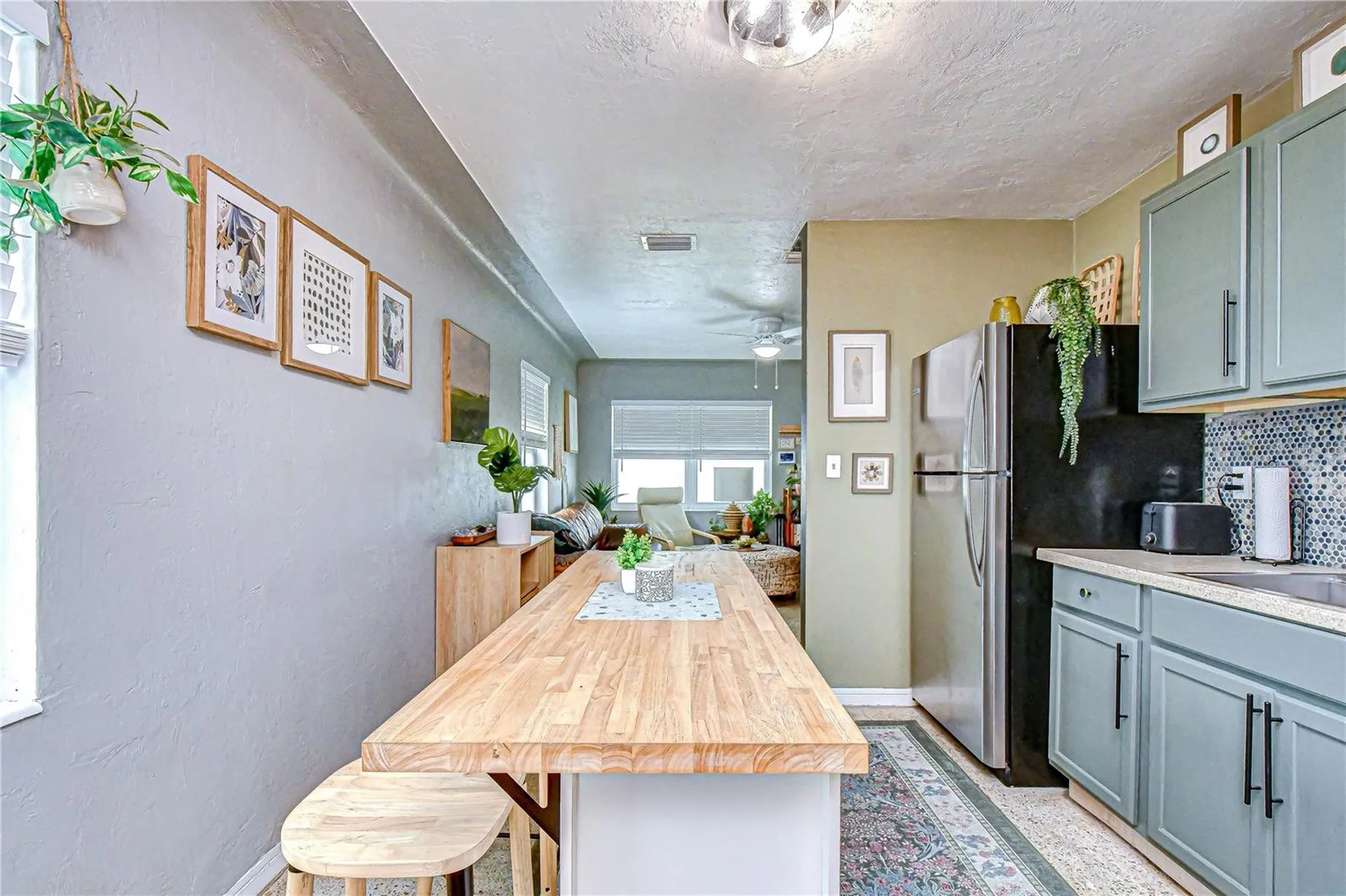 1611 28th Street S St Petersburg FL 33712