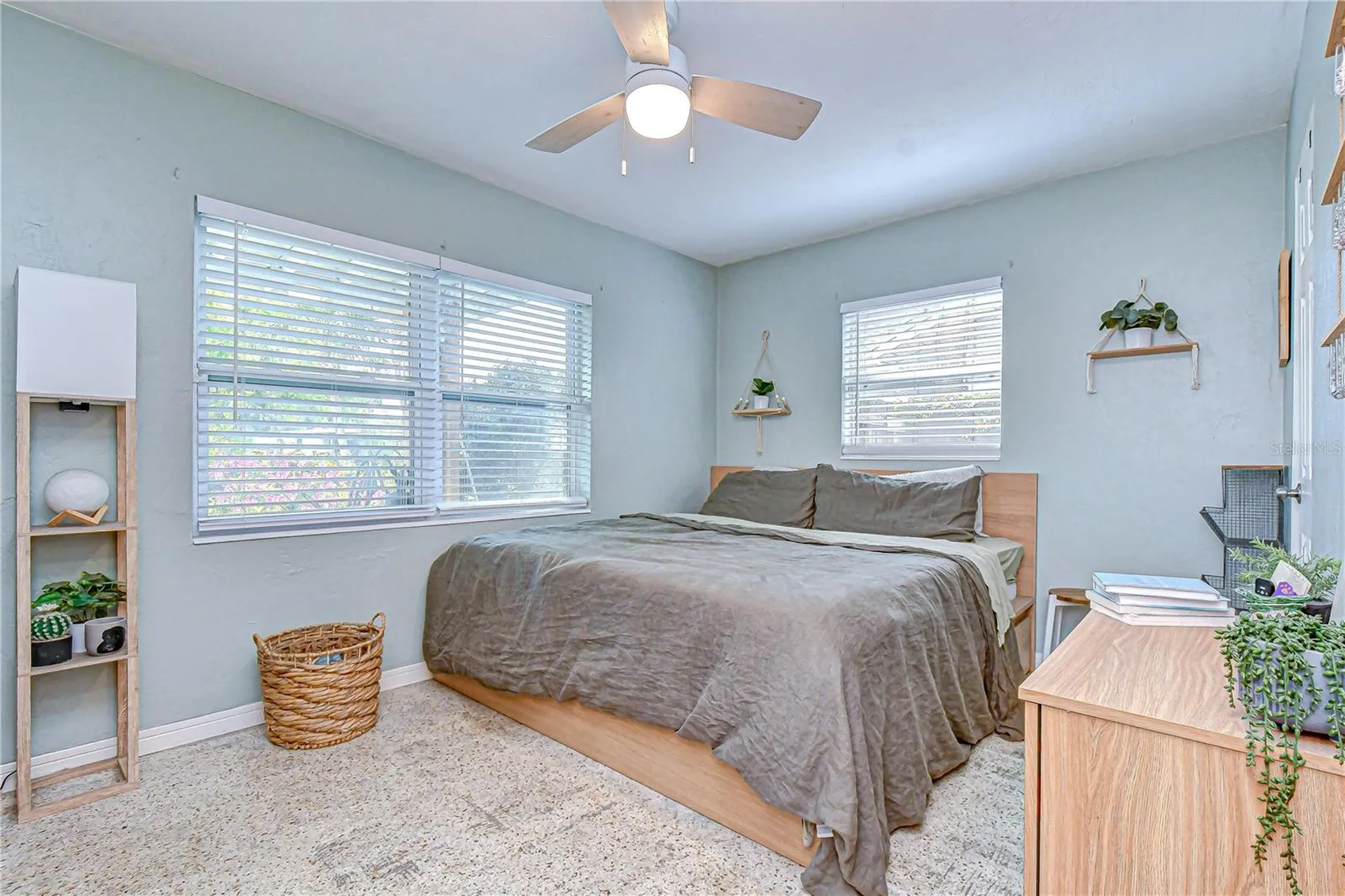 1611 28th Street S St Petersburg FL 33712