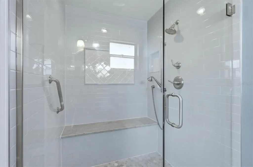 2713 Riverbluff Court Sarasota FL 34231