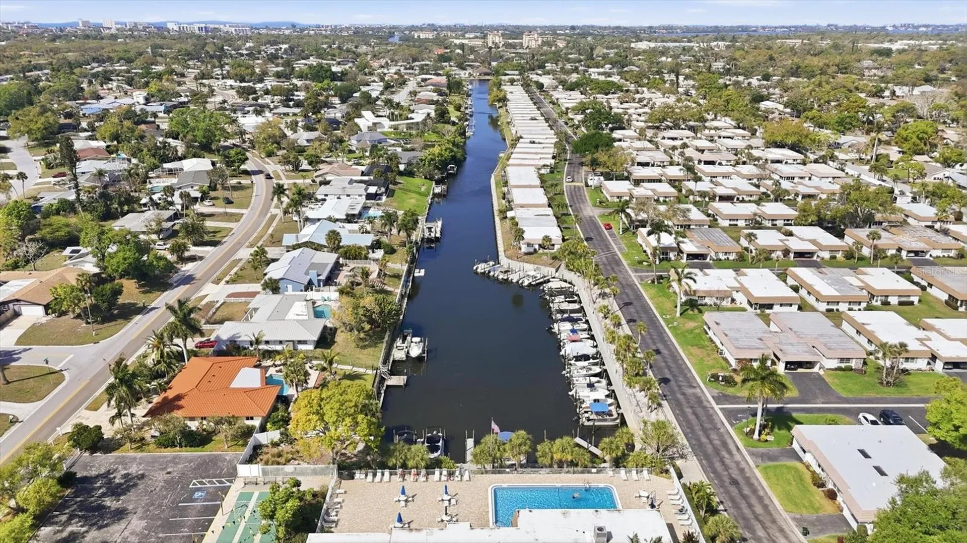 2713 Riverbluff Court Sarasota FL 34231
