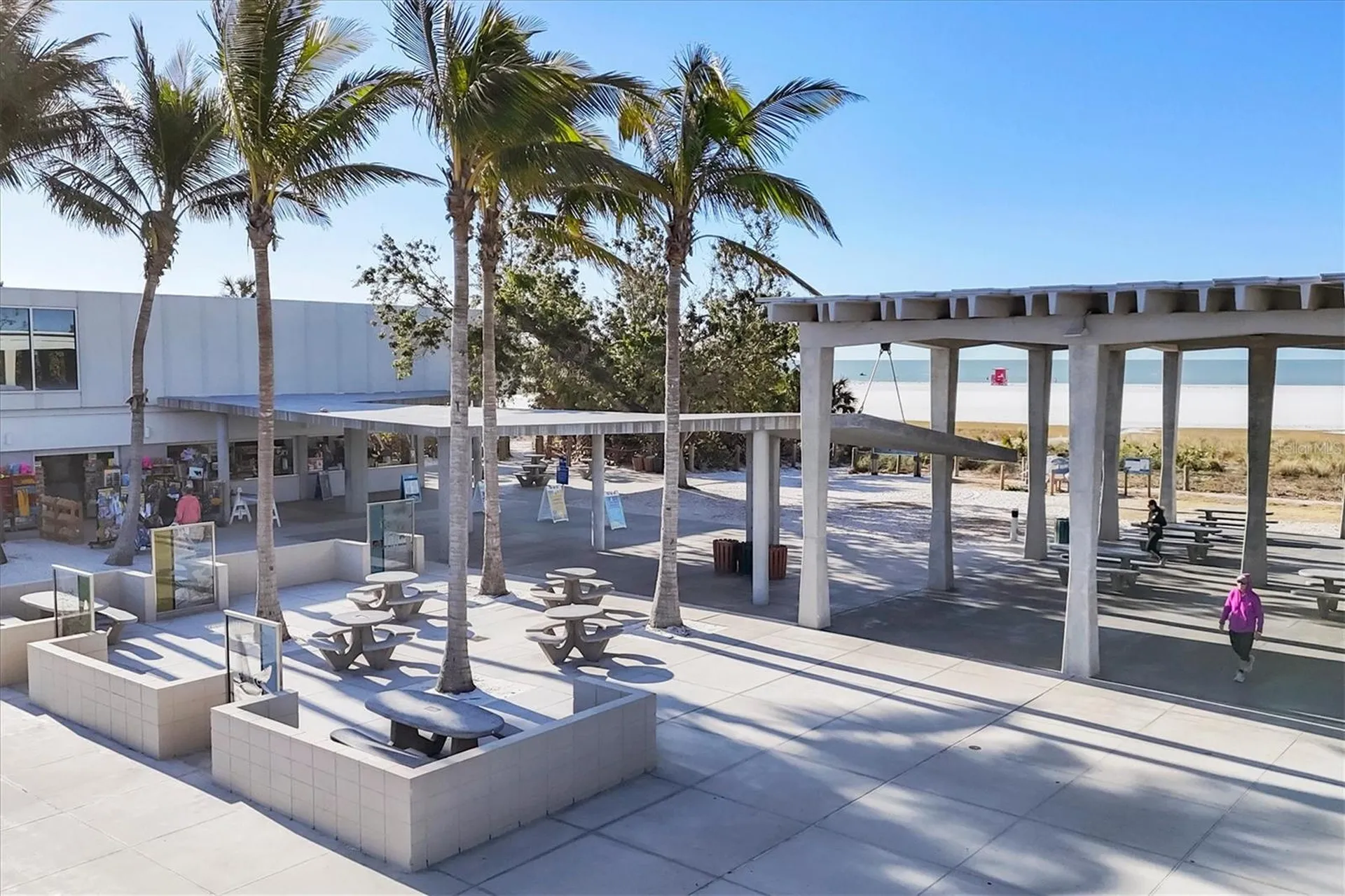 2713 Riverbluff Court Sarasota FL 34231