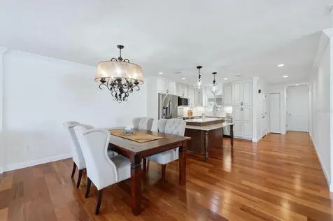 2713 Riverbluff Court Sarasota FL 34231