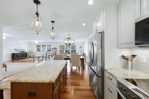 2713 Riverbluff Court Sarasota FL 34231