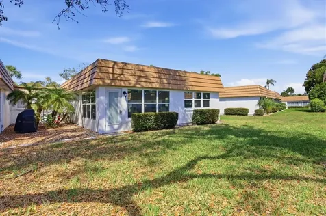 2713 Riverbluff Court Sarasota FL 34231
