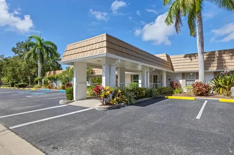 2713 Riverbluff Court Sarasota FL 34231
