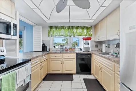2713 Riverbluff Court Sarasota FL 34231