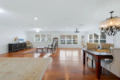 2713 Riverbluff Court Sarasota FL 34231