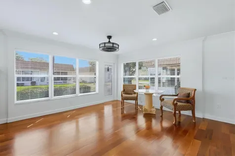 2713 Riverbluff Court Sarasota FL 34231