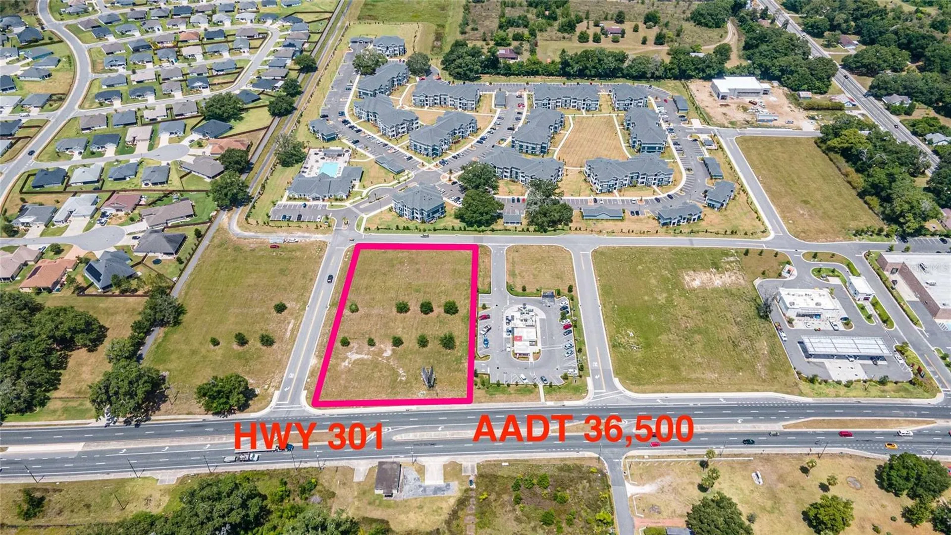 11532 N Us Highway 301 Oxford FL 34484