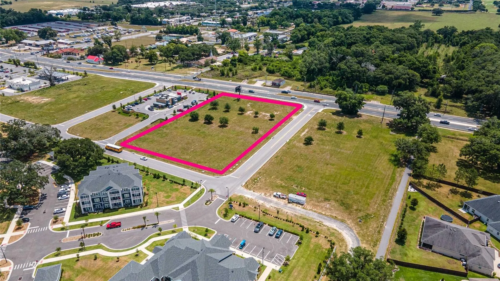 11532 N Us Highway 301 Oxford FL 34484