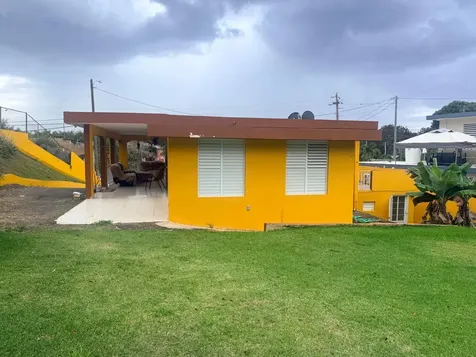 Carr. 411, Km. 0.2 Los Pozos, Sector Calvache Rincon PR 00677