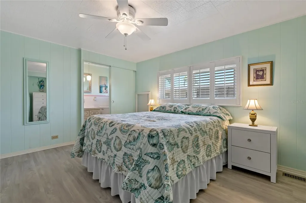 3301 Alt 19 Palm Harbor FL 34683