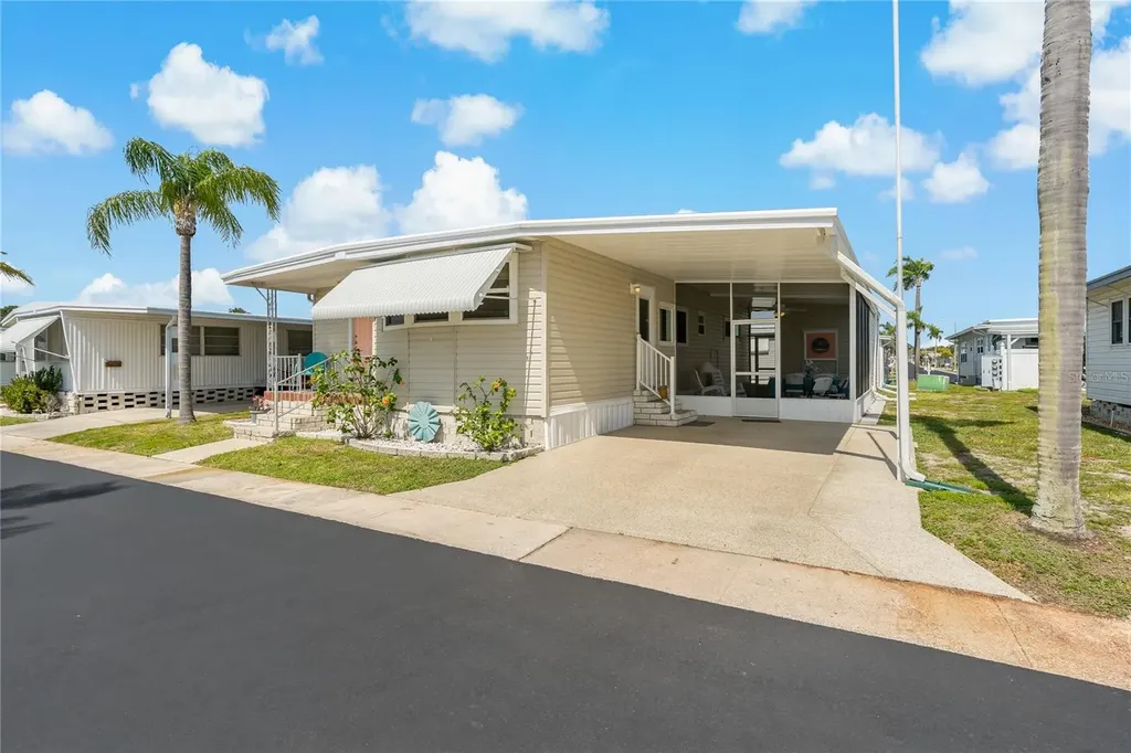 3301 Alt 19 Palm Harbor FL 34683