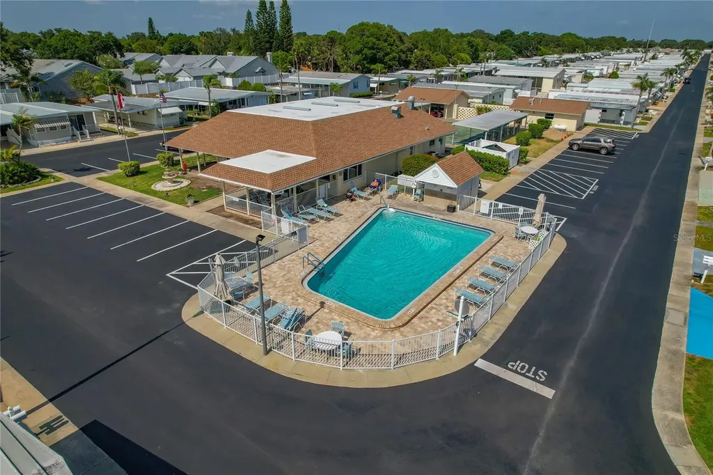 3301 Alt 19 Palm Harbor FL 34683