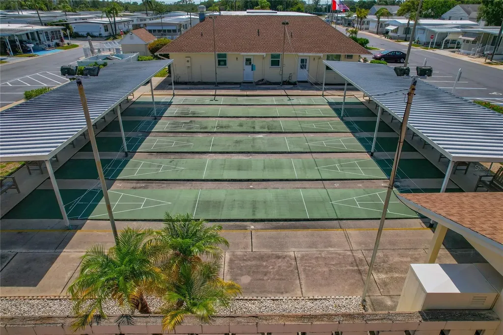 3301 Alt 19 Palm Harbor FL 34683