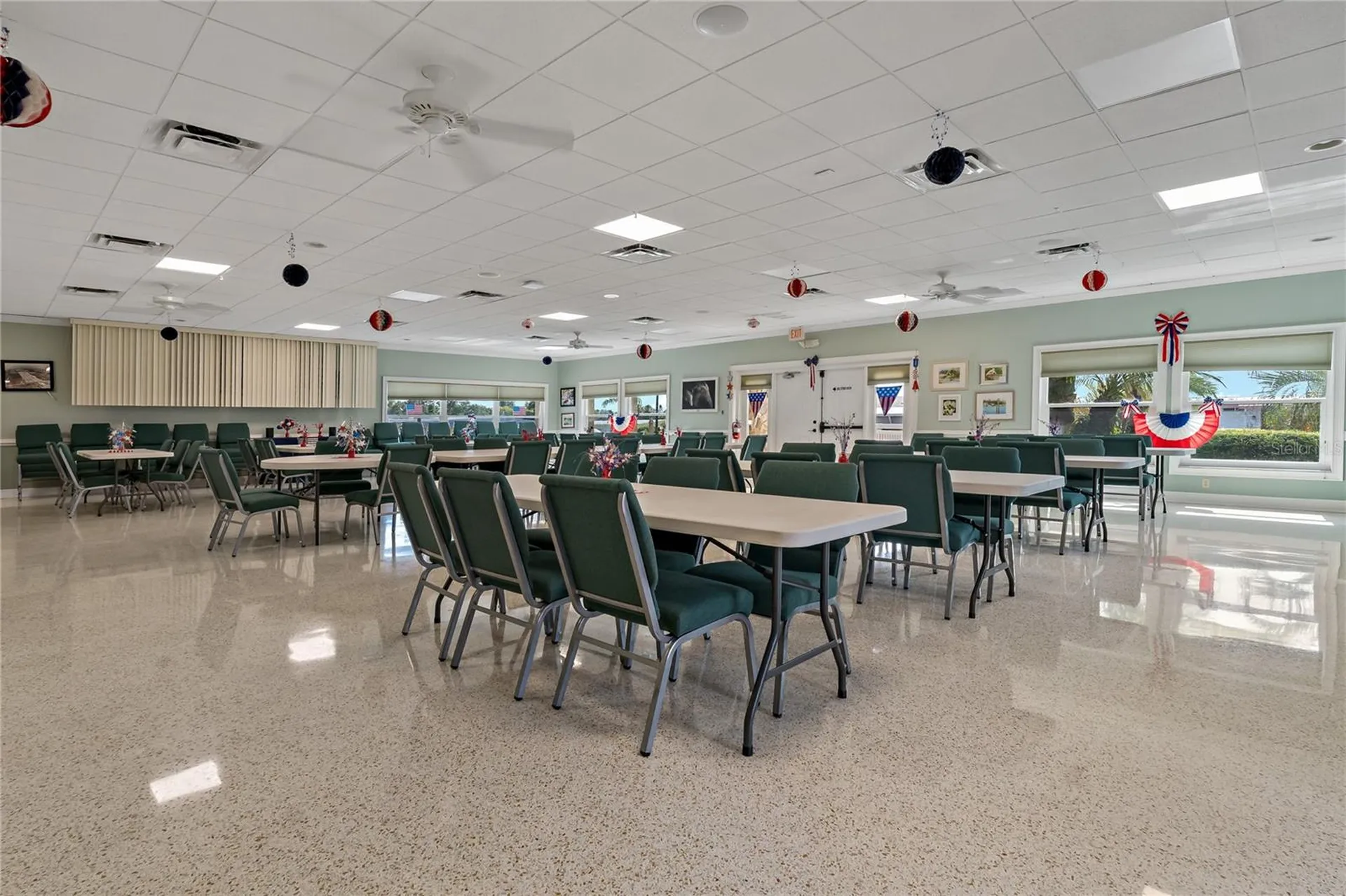 3301 Alt 19 Palm Harbor FL 34683