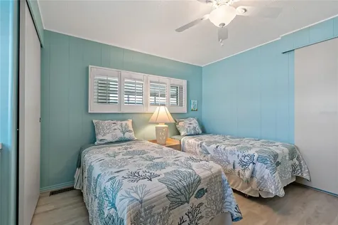 3301 Alt 19 Palm Harbor FL 34683