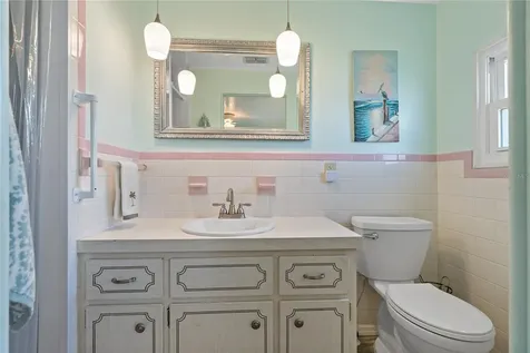 3301 Alt 19 Palm Harbor FL 34683