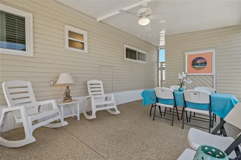 3301 Alt 19 Palm Harbor FL 34683