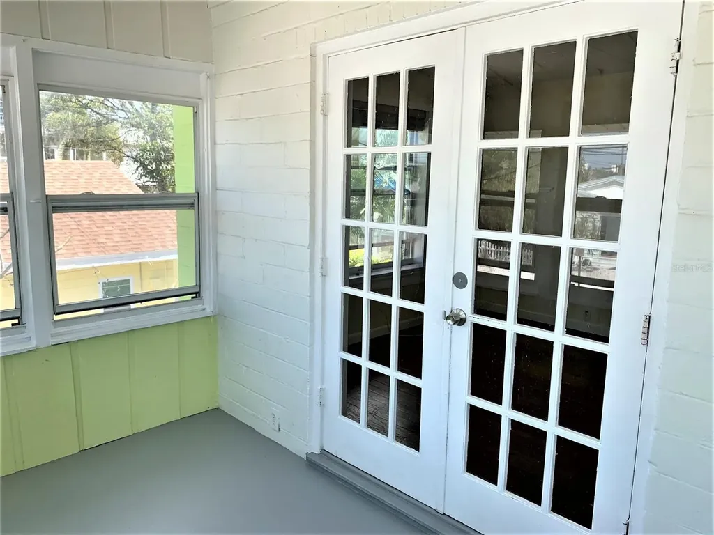 61 81st Avenue Treasure Island FL 33706