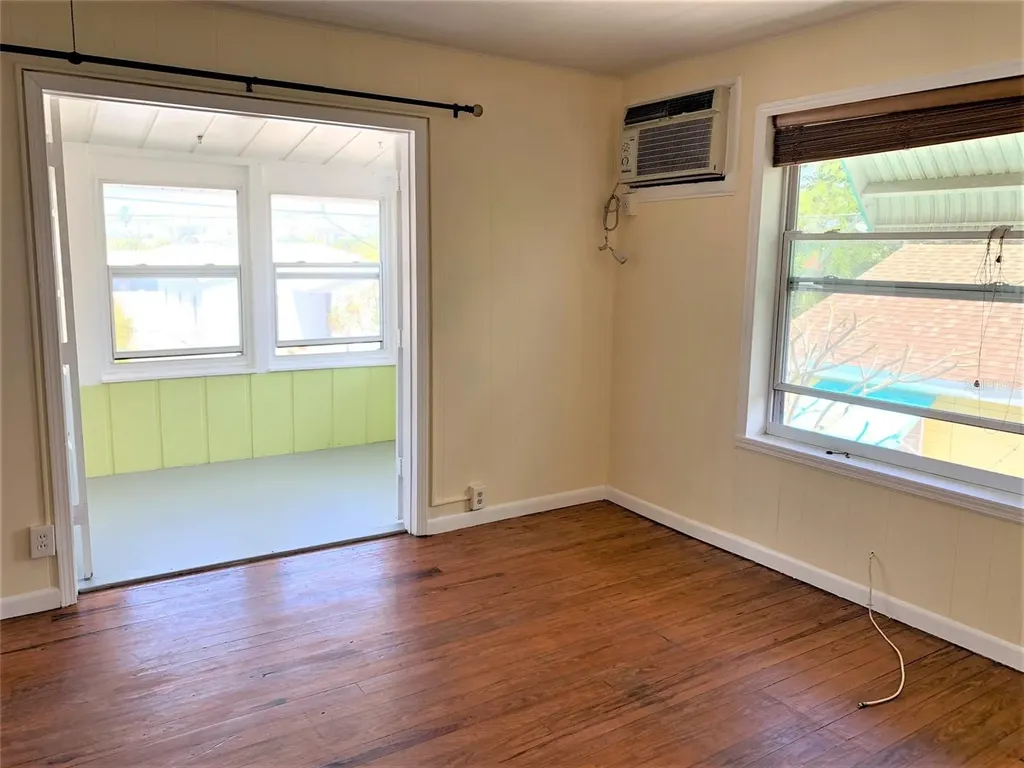 61 81st Avenue Treasure Island FL 33706