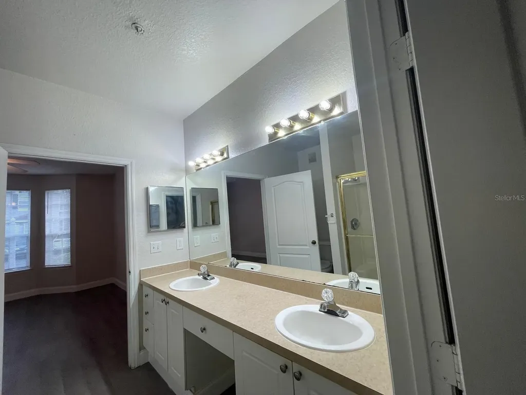 3349 S Kirkman Road Orlando FL 32811