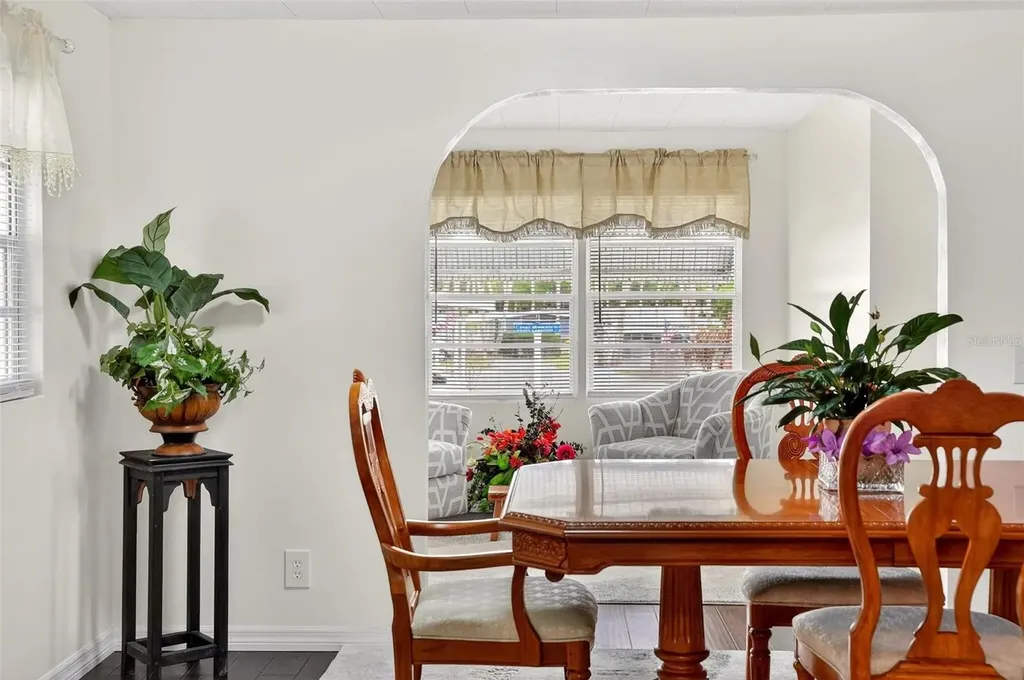 7 Cocos Plumosa Drive Eustis FL 32726