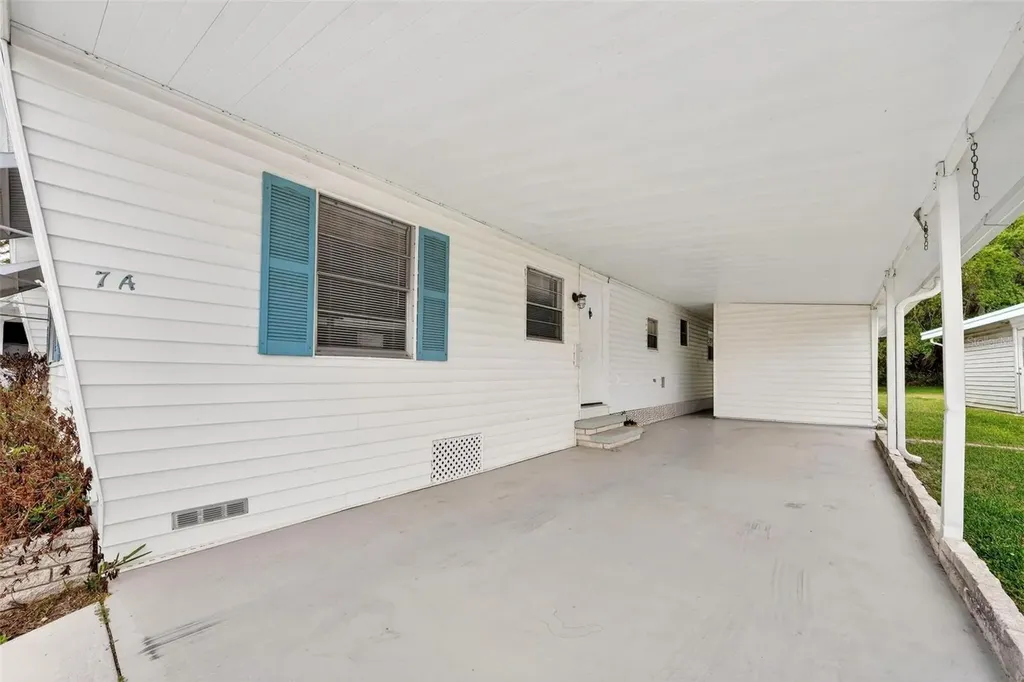7 Cocos Plumosa Drive Eustis FL 32726