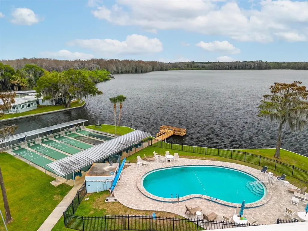 7 Cocos Plumosa Drive Eustis FL 32726