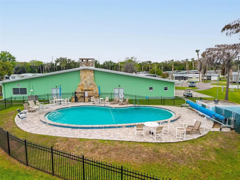 7 Cocos Plumosa Drive Eustis FL 32726