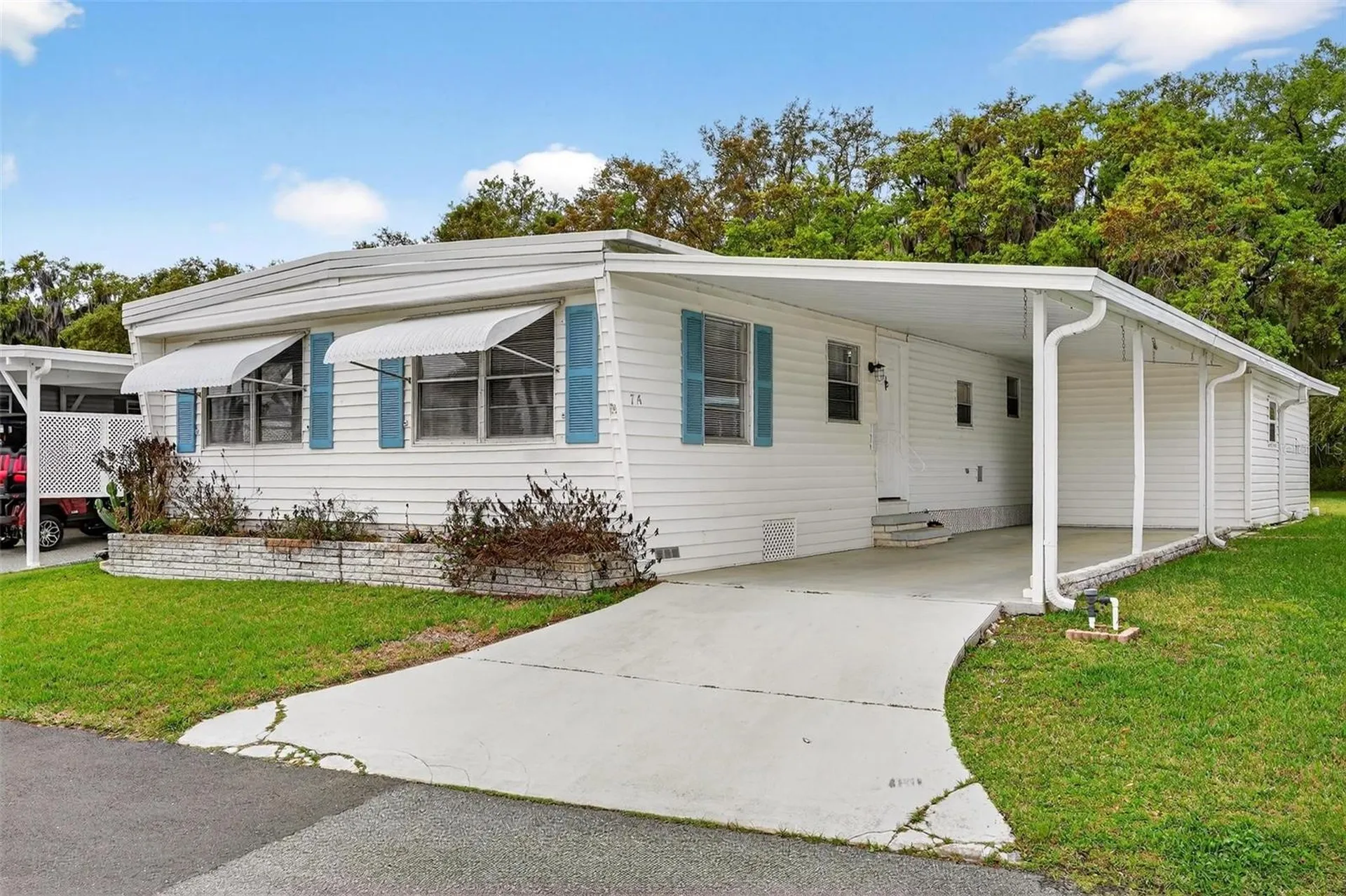 7 Cocos Plumosa Drive Eustis FL 32726