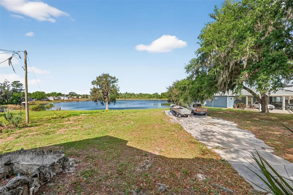 272 S Central/sr19s Avenue Umatilla FL 32784