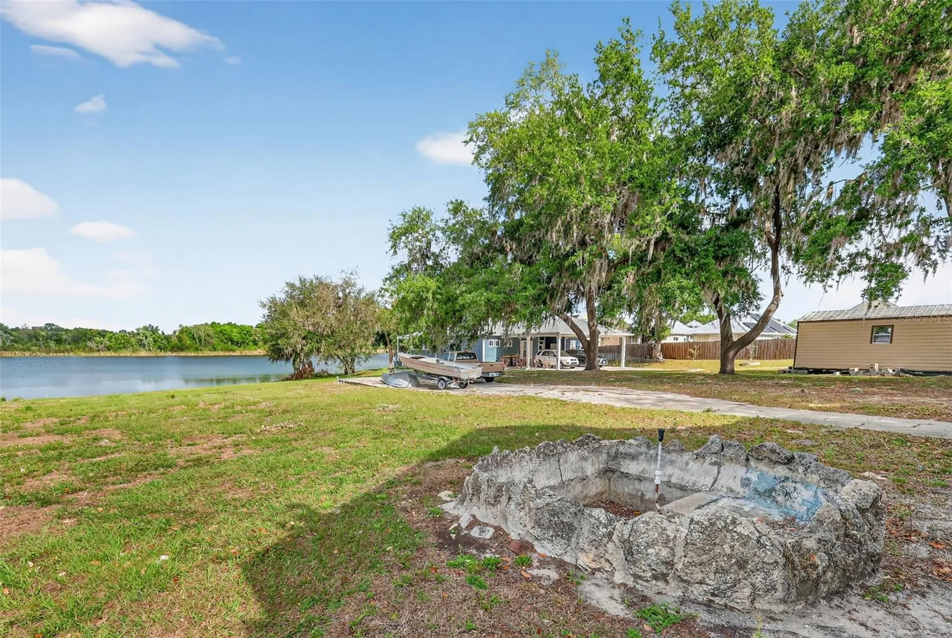 272 S Central/sr19s Avenue Umatilla FL 32784
