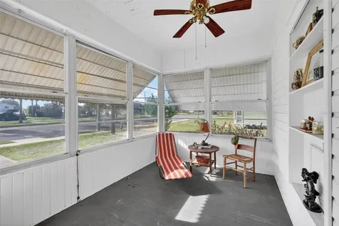 272 S Central/sr19s Avenue Umatilla FL 32784