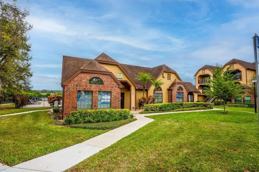 320 Black Oak Court Altamonte Springs FL 32701