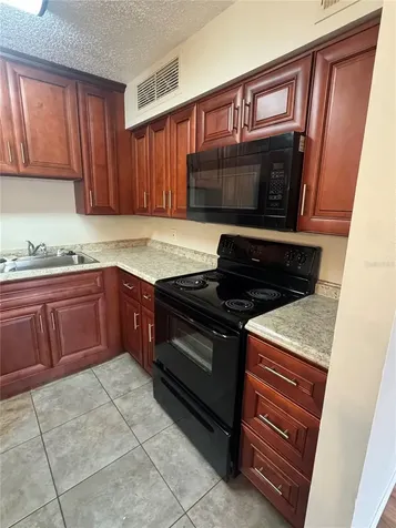 320 Black Oak Court Altamonte Springs FL 32701