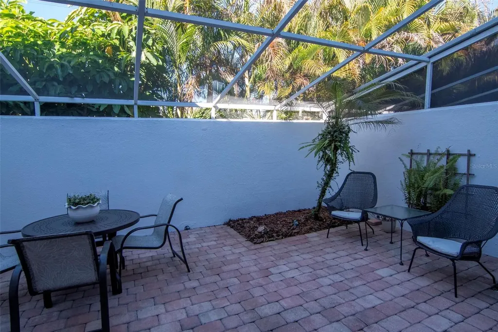 2983 W Knights Avenue Tampa FL 33611