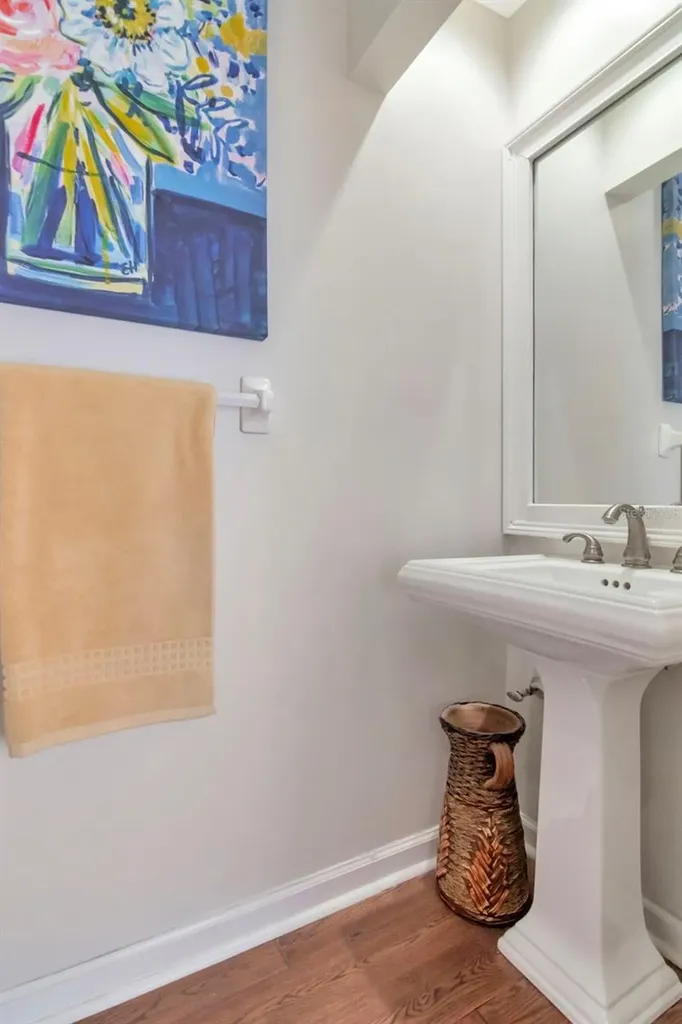 2983 W Knights Avenue Tampa FL 33611