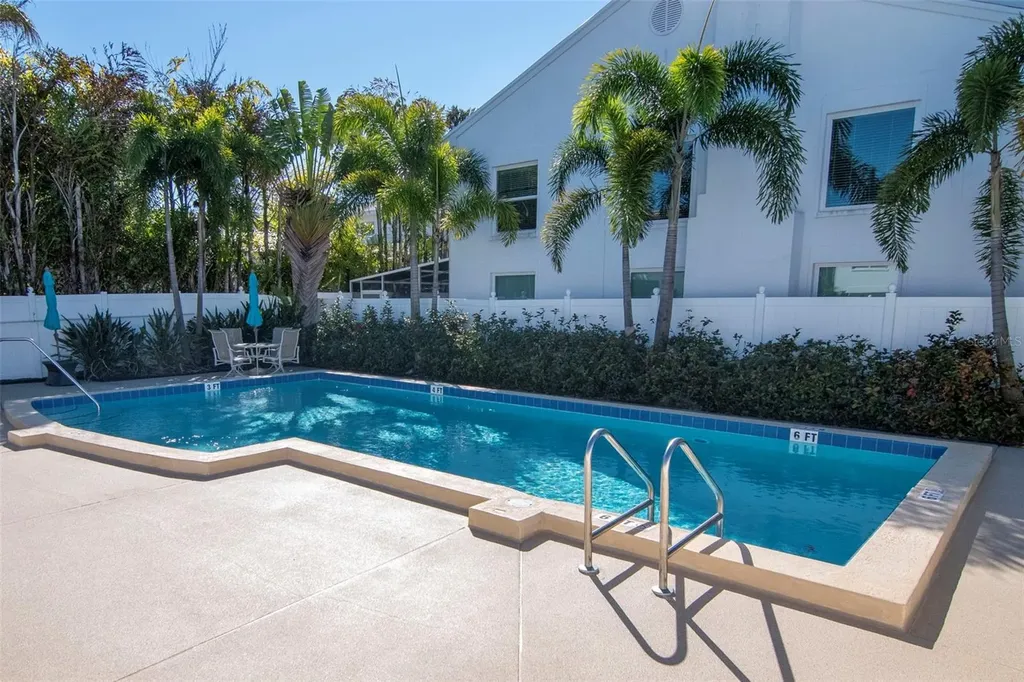 2983 W Knights Avenue Tampa FL 33611