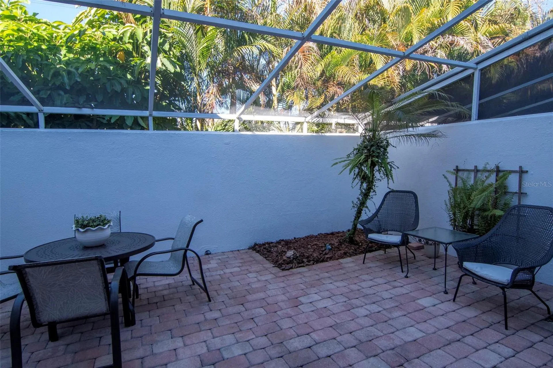 2983 W Knights Avenue Tampa FL 33611