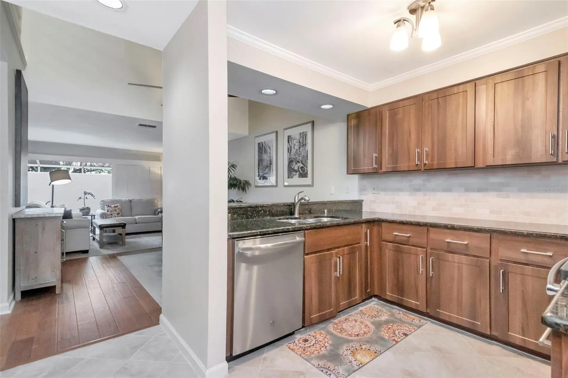 2983 W Knights Avenue Tampa FL 33611