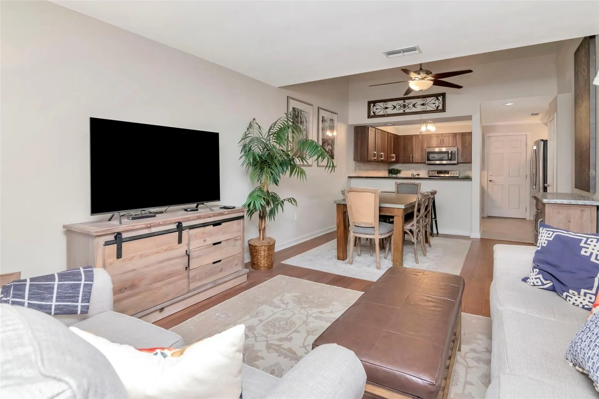 2983 W Knights Avenue Tampa FL 33611