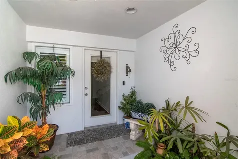 2983 W Knights Avenue Tampa FL 33611