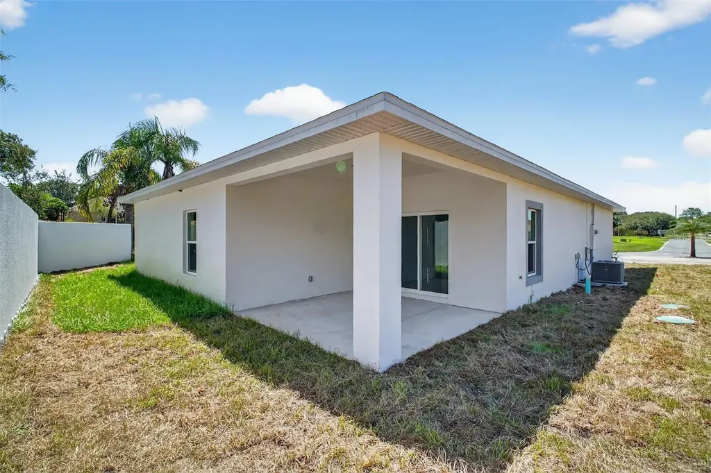 89 Fariway Circle Umatilla FL 32784